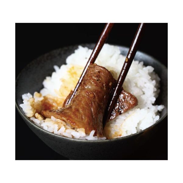 kk_momotarobeef-shoulderloin-001_02 黒毛和牛 牛肉 岡山県産 桃太郎ビーフ モモ肩 300g 焼肉用 冷凍