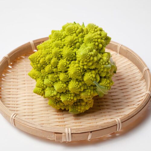 岡山県産ロマネスコ 1株（お届けは2-3株 合計1kg-2kg）
